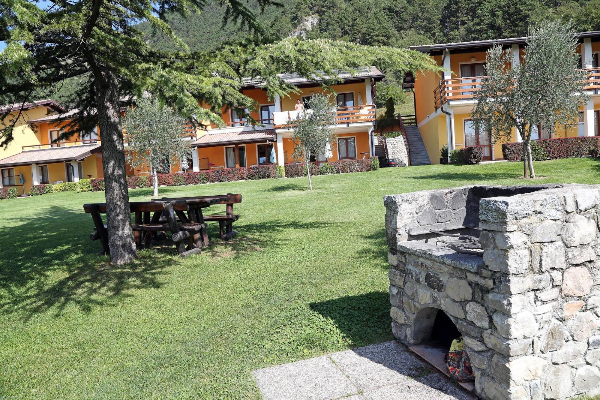 Hotel Residence La Pertica Tremosine Extérieur photo